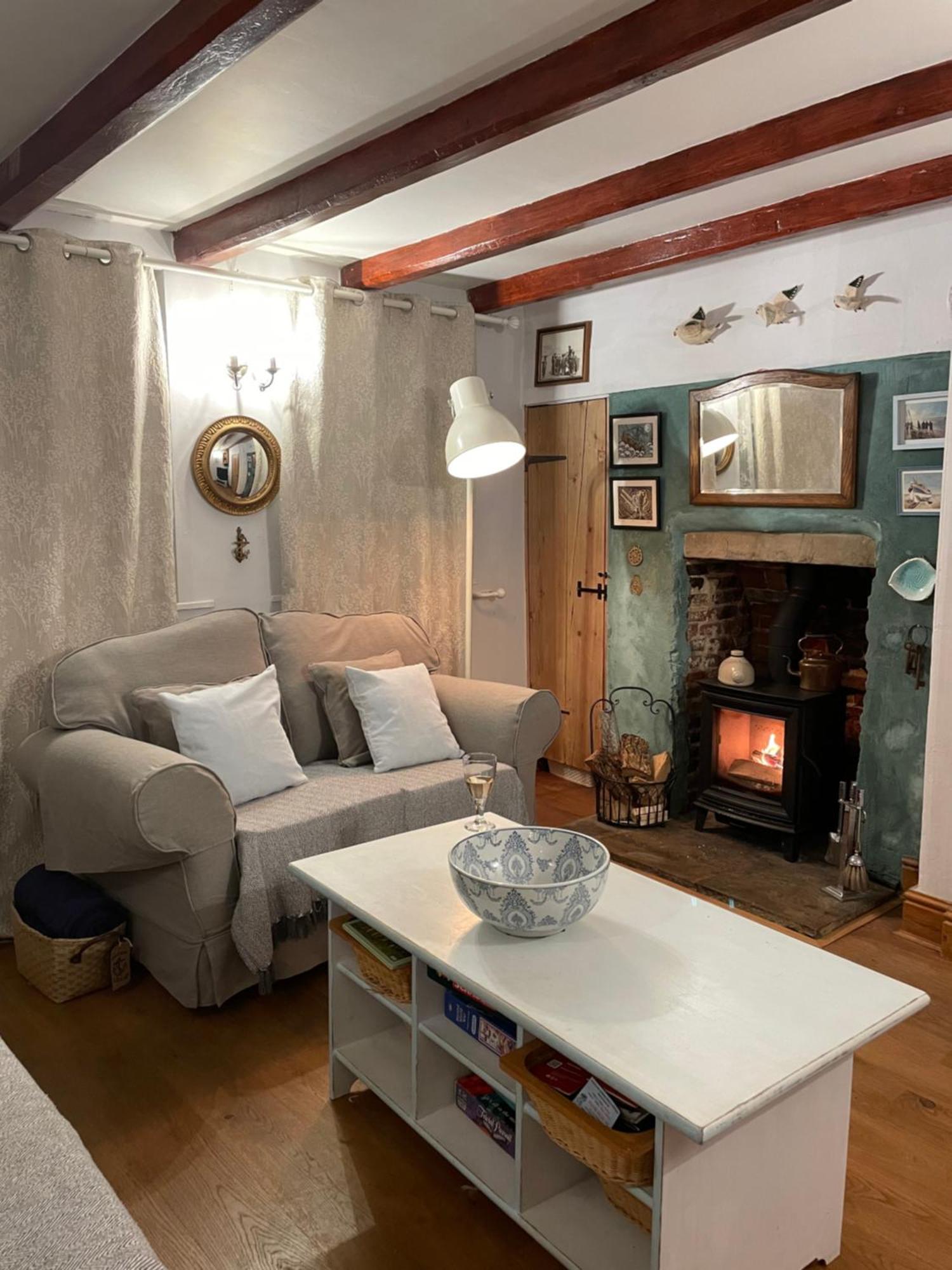 Gowland Cottage, Old Town, สการ์โบโรห์ ภายนอก รูปภาพ